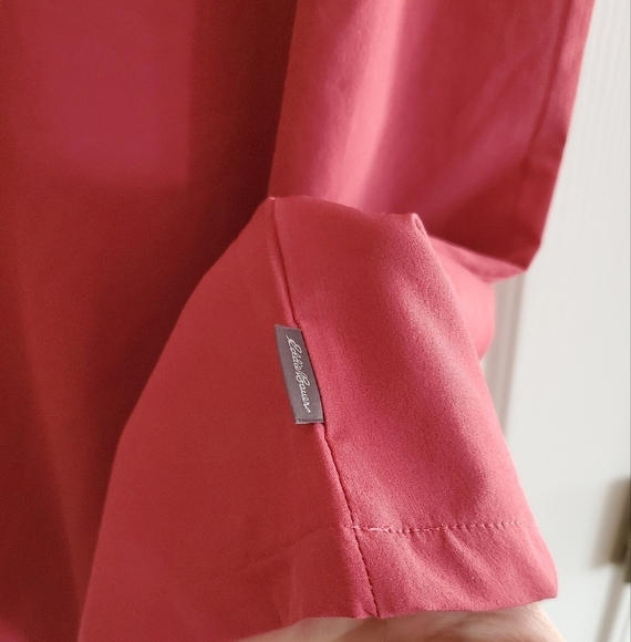 Eddie Bauer Women's Departure Short-Sleeve V-Neck T-Shirt - Picture 6 of 7